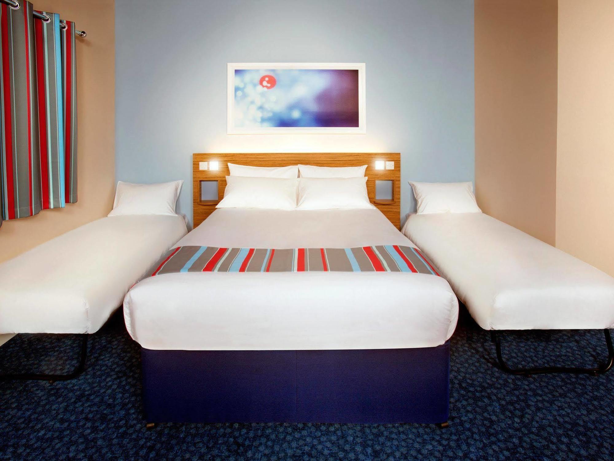 Ibis Budget London Heathrow T5 Slough Kültér fotó