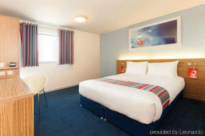 Ibis Budget London Heathrow T5 Slough Kültér fotó